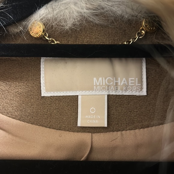 NEW Michael Kors Double Breasted Wool Coat with removable faux fur collar - Picture 8 of 12